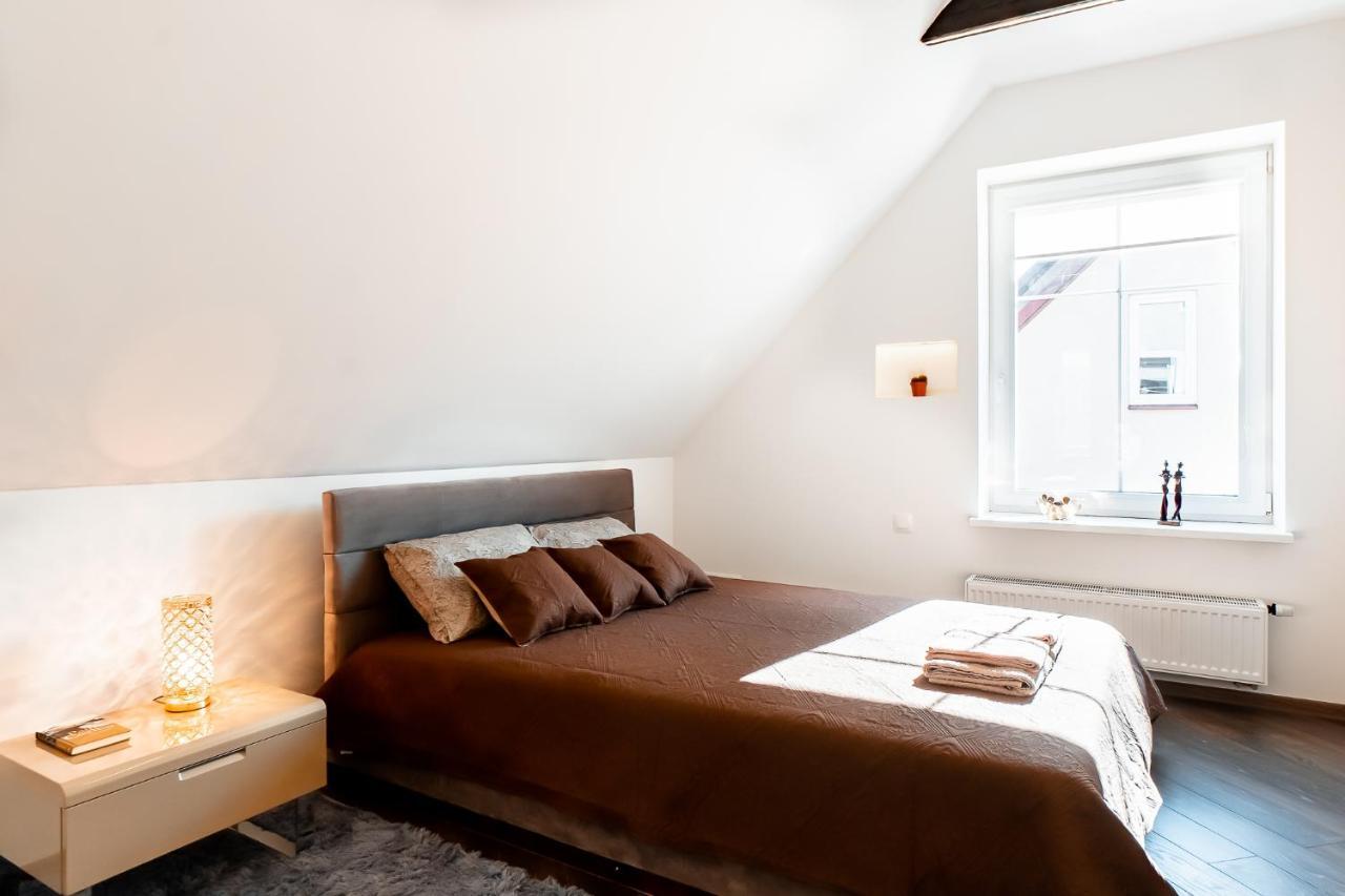 Stylish, Modern Apartment Near Vilnius Old Town Exterior photo